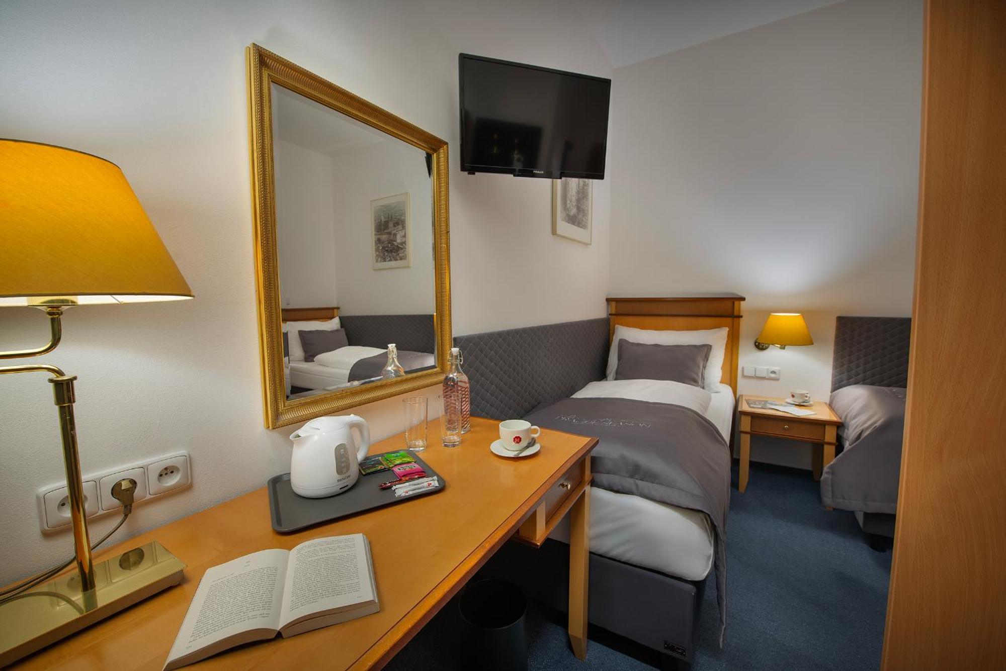 Prague Season Three Stars Hotell Exteriör bild