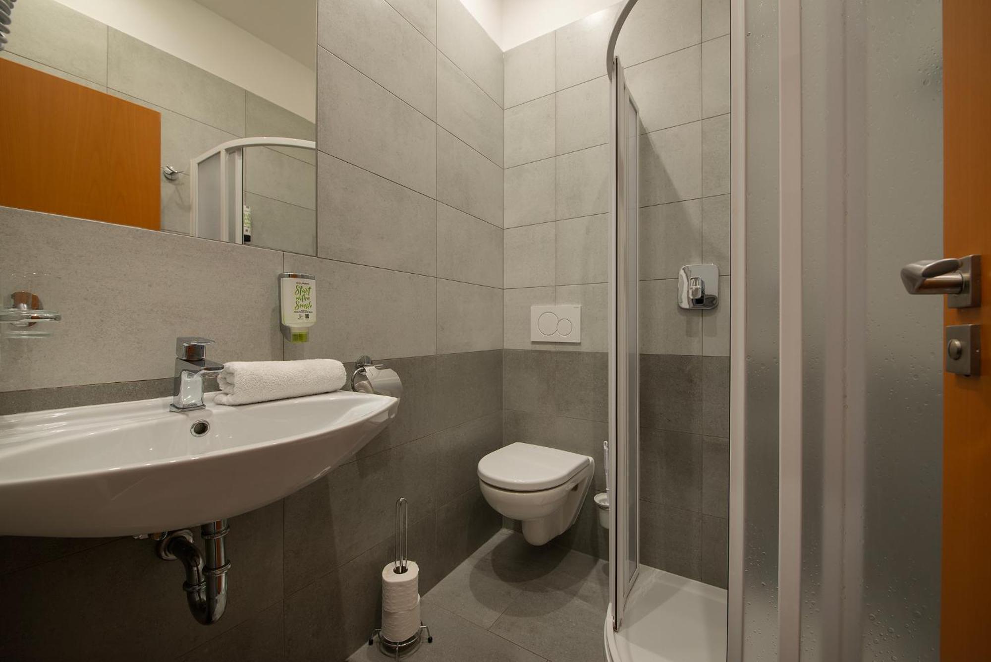 Prague Season Three Stars Hotell Exteriör bild